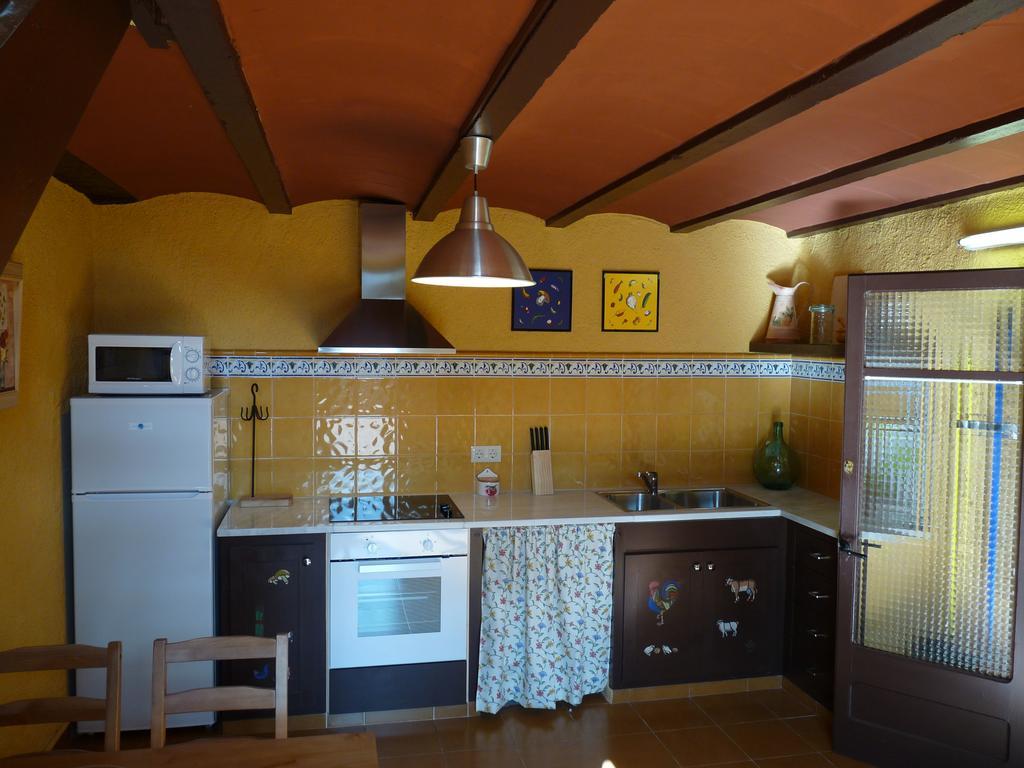 Can Janot Villa โอลอต ภายนอก รูปภาพ